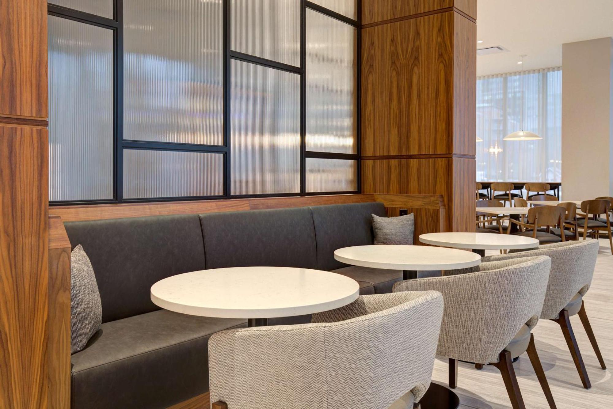 Homewood Suites By Hilton Montreal Downtown Ngoại thất bức ảnh
